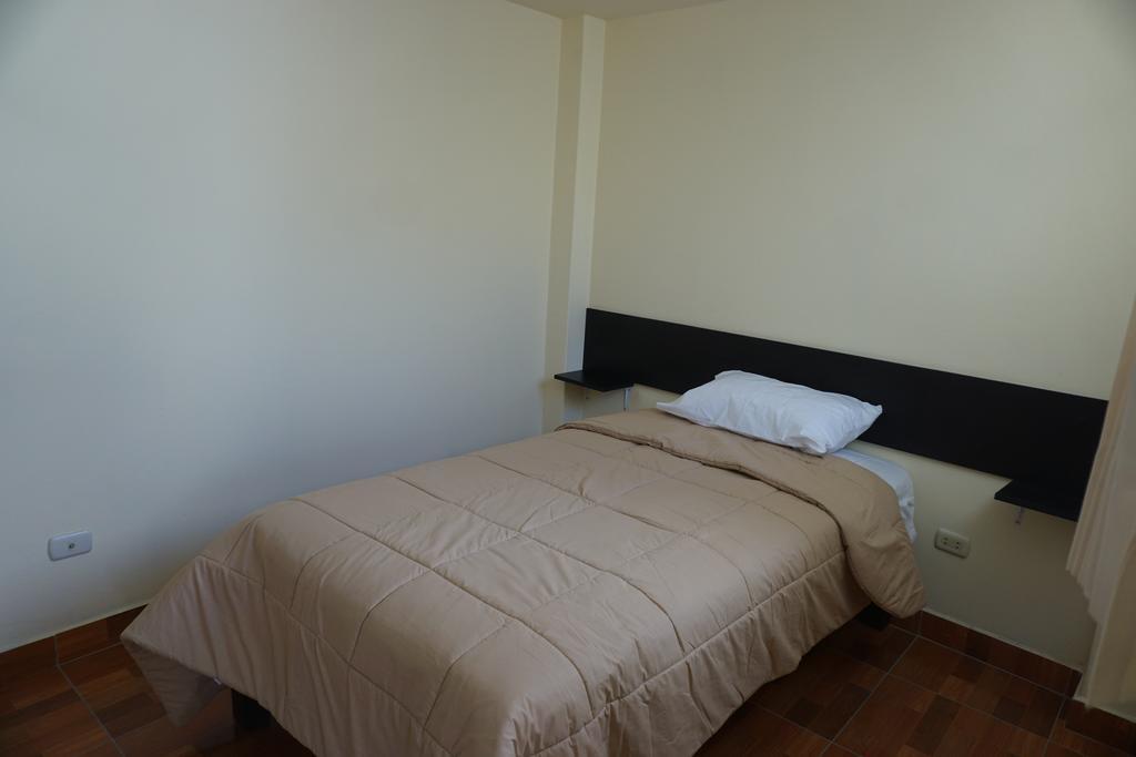 Residencial Mamamia Hotel Tacna Buitenkant foto