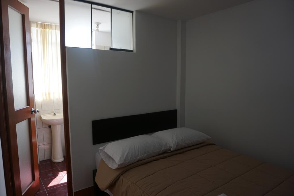 Residencial Mamamia Hotel Tacna Buitenkant foto