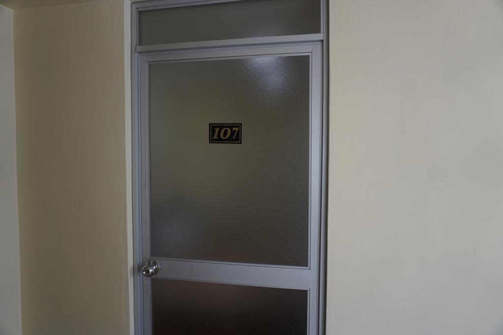 Residencial Mamamia Hotel Tacna Buitenkant foto