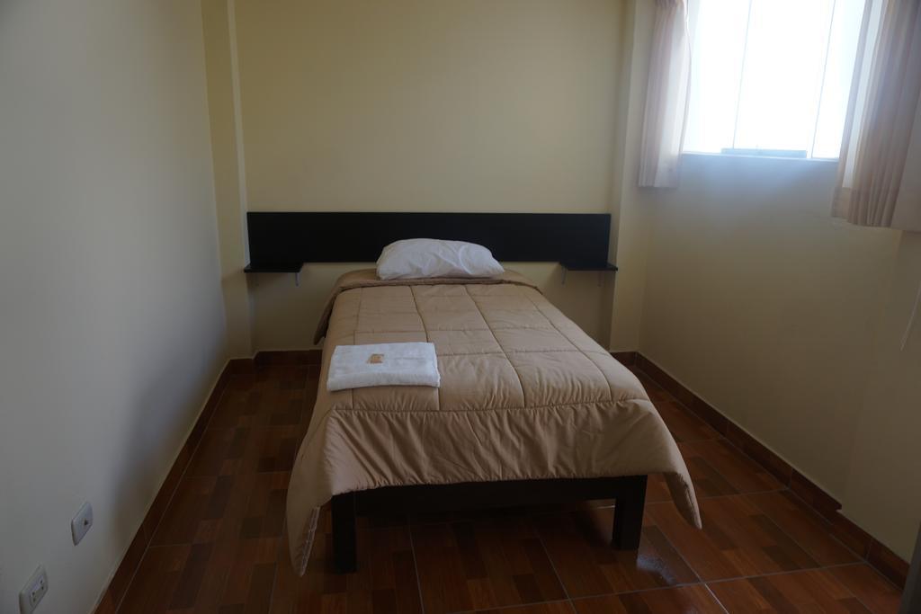 Residencial Mamamia Hotel Tacna Buitenkant foto