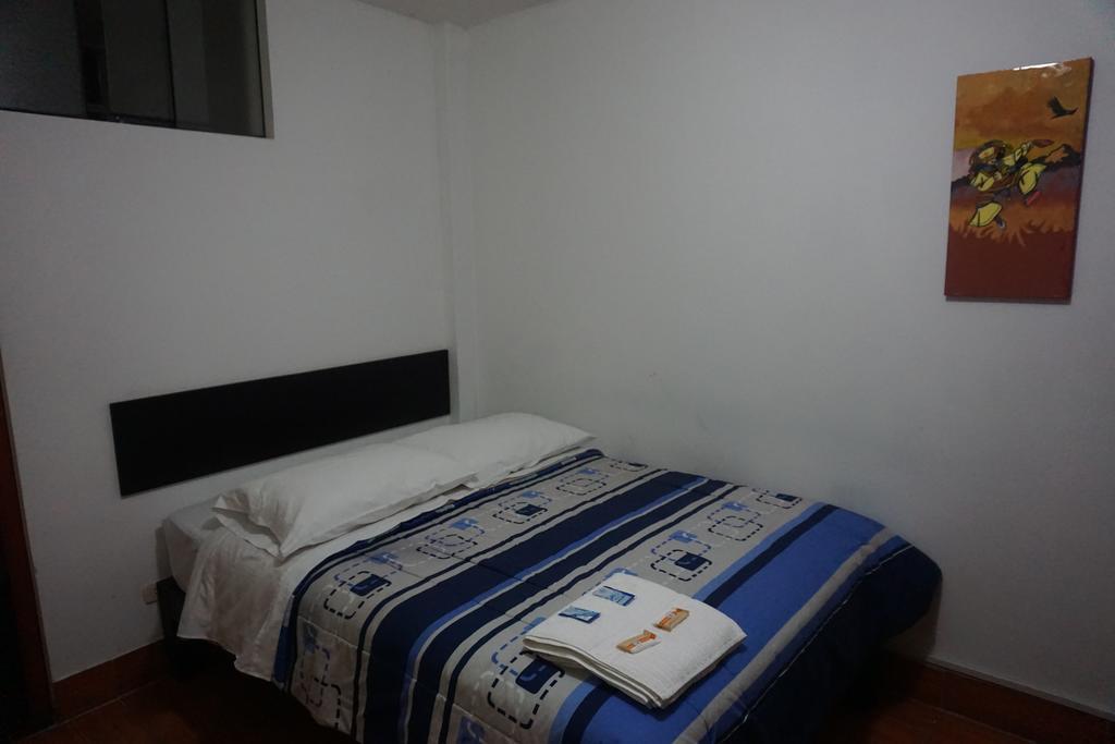Residencial Mamamia Hotel Tacna Buitenkant foto