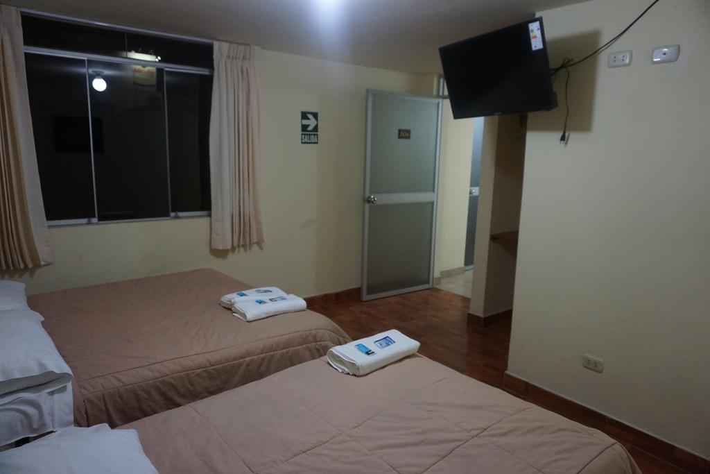Residencial Mamamia Hotel Tacna Buitenkant foto